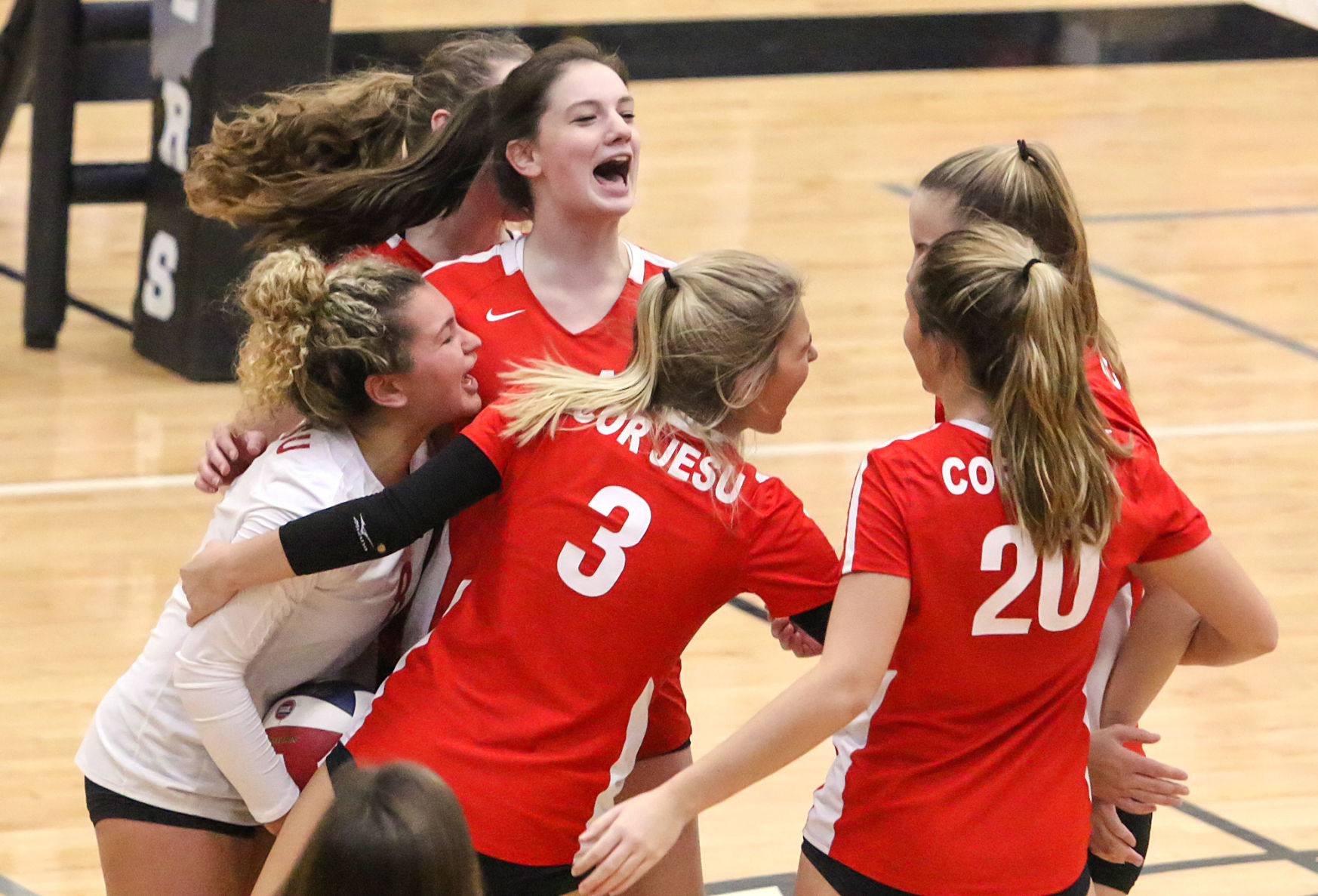 Cor Jesu vs. Jackson volleyball